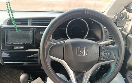 Honda Fit III, 2019 год, 1 300 000 рублей, 10 фотография