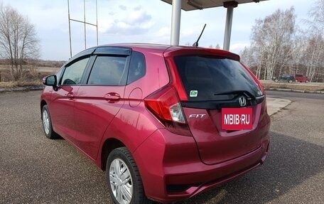 Honda Fit III, 2019 год, 1 300 000 рублей, 7 фотография