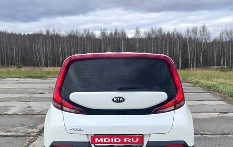 KIA Soul III, 2021 год, 1 780 000 рублей, 5 фотография