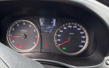 Hyundai Solaris II рестайлинг, 2016 год, 1 100 000 рублей, 8 фотография