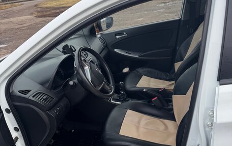 Hyundai Solaris II рестайлинг, 2016 год, 1 100 000 рублей, 7 фотография