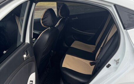 Hyundai Solaris II рестайлинг, 2016 год, 1 100 000 рублей, 10 фотография