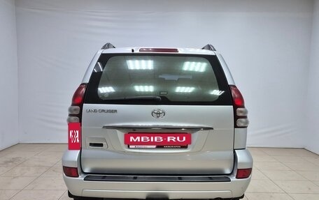 Toyota Land Cruiser Prado 120 рестайлинг, 2008 год, 2 270 000 рублей, 5 фотография