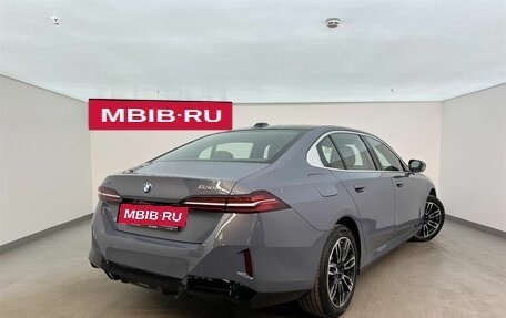 BMW 5 серия, 2025 год, 8 549 000 рублей, 2 фотография