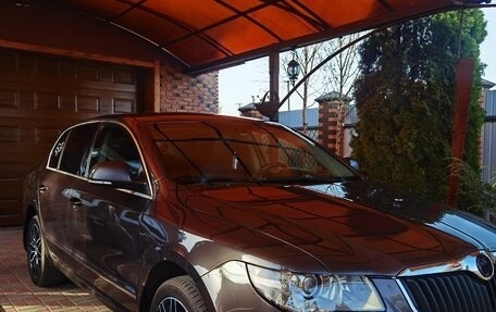 Skoda Superb III рестайлинг, 2009 год, 945 000 рублей, 4 фотография