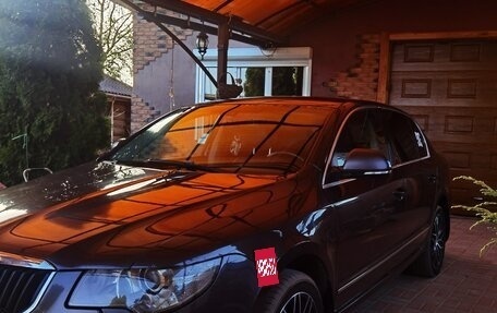 Skoda Superb III рестайлинг, 2009 год, 945 000 рублей, 3 фотография