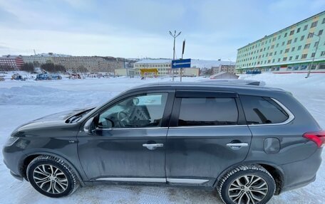 Mitsubishi Outlander III рестайлинг 3, 2017 год, 2 350 000 рублей, 3 фотография