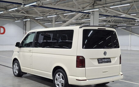 Volkswagen Multivan T6 рестайлинг, 2016 год, 2 999 950 рублей, 8 фотография