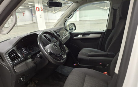 Volkswagen Multivan T6 рестайлинг, 2016 год, 2 999 950 рублей, 20 фотография