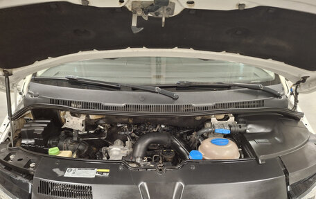 Volkswagen Multivan T6 рестайлинг, 2016 год, 2 999 950 рублей, 11 фотография