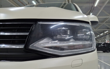 Volkswagen Multivan T6 рестайлинг, 2016 год, 2 999 950 рублей, 21 фотография