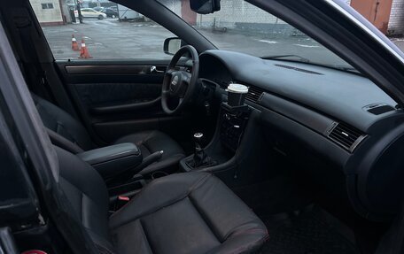 Audi A6, 1998 год, 300 000 рублей, 13 фотография