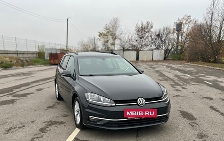 Volkswagen Golf VII, 2017 год, 1 530 000 рублей, 11 фотография