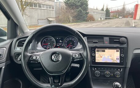 Volkswagen Golf VII, 2017 год, 1 530 000 рублей, 22 фотография
