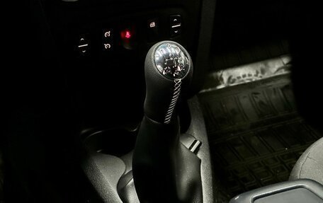 Renault Sandero II рестайлинг, 2016 год, 869 000 рублей, 23 фотография