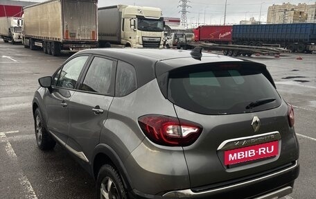 Renault Kaptur I рестайлинг, 2021 год, 1 800 000 рублей, 4 фотография