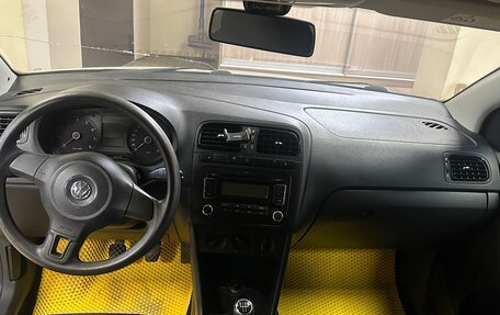 Volkswagen Polo VI (EU Market), 2012 год, 690 000 рублей, 10 фотография