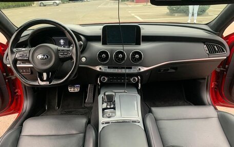 KIA Stinger I, 2018 год, 2 600 000 рублей, 15 фотография