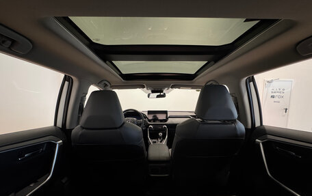 Toyota RAV4, 2025 год, 4 350 000 рублей, 34 фотография