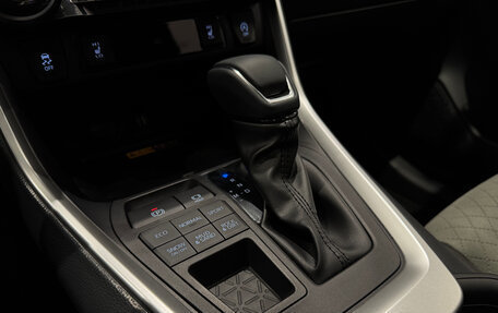 Toyota RAV4, 2025 год, 4 350 000 рублей, 22 фотография