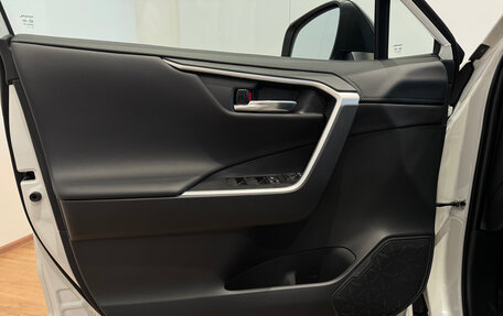 Toyota RAV4, 2025 год, 4 350 000 рублей, 32 фотография