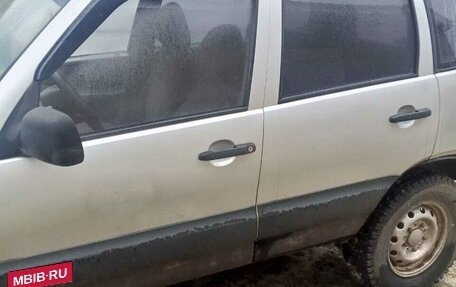 Chevrolet Niva I рестайлинг, 2003 год, 340 000 рублей, 4 фотография
