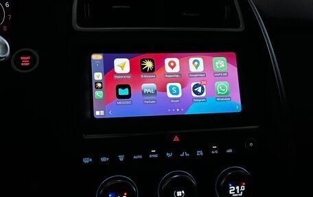 Jaguar E-Pace, 2018 год, 3 150 000 рублей, 10 фотография