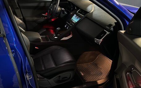 Jaguar E-Pace, 2018 год, 3 150 000 рублей, 11 фотография