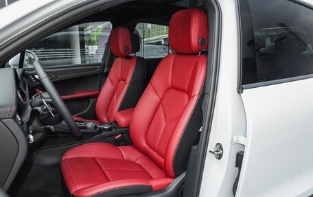 Porsche Macan I рестайлинг, 2025 год, 13 337 100 рублей, 2 фотография