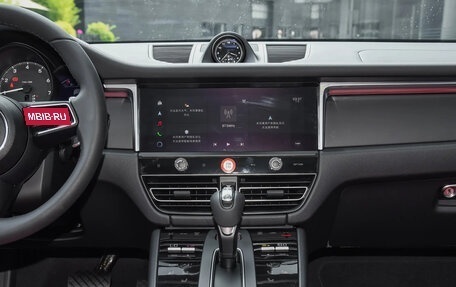 Porsche Macan I рестайлинг, 2025 год, 13 337 100 рублей, 18 фотография