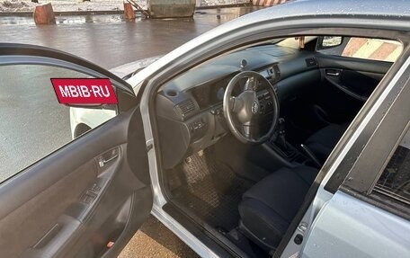 Toyota Corolla, 2005 год, 425 000 рублей, 7 фотография