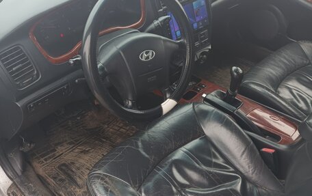 Hyundai Sonata IV рестайлинг, 2005 год, 230 000 рублей, 6 фотография