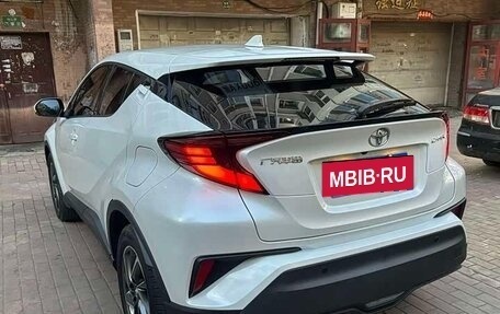 Toyota C-HR I рестайлинг, 2021 год, 1 785 000 рублей, 4 фотография