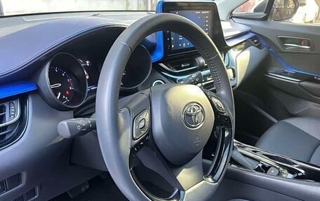 Toyota C-HR I рестайлинг, 2021 год, 1 785 000 рублей, 13 фотография