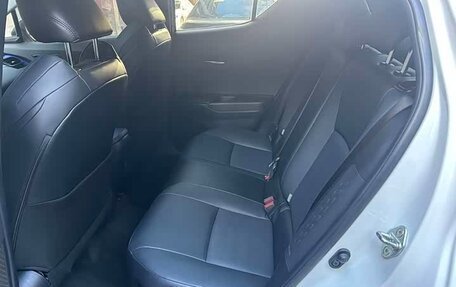 Toyota C-HR I рестайлинг, 2021 год, 1 785 000 рублей, 15 фотография