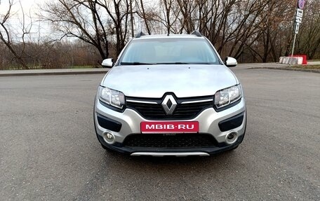 Renault Sandero II рестайлинг, 2017 год, 845 000 рублей, 1 фотография