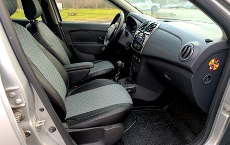 Renault Sandero II рестайлинг, 2017 год, 845 000 рублей, 9 фотография