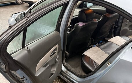 Chevrolet Cruze II, 2010 год, 350 000 рублей, 6 фотография