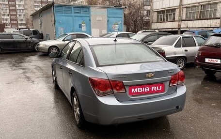Chevrolet Cruze II, 2010 год, 350 000 рублей, 13 фотография
