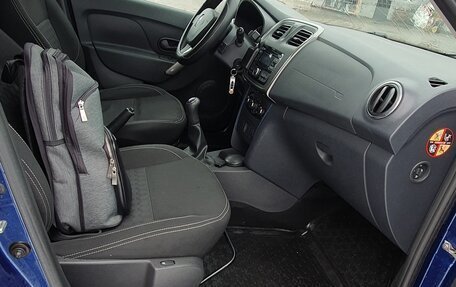 Renault Logan II, 2016 год, 650 000 рублей, 7 фотография