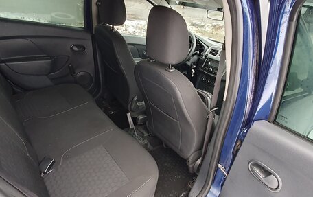 Renault Logan II, 2016 год, 650 000 рублей, 6 фотография