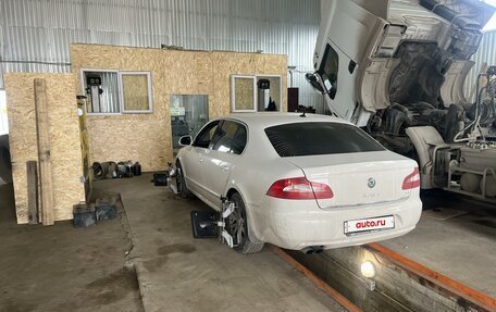 Skoda Superb III рестайлинг, 2010 год, 1 100 000 рублей, 17 фотография