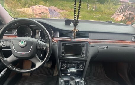 Skoda Superb III рестайлинг, 2010 год, 1 100 000 рублей, 18 фотография