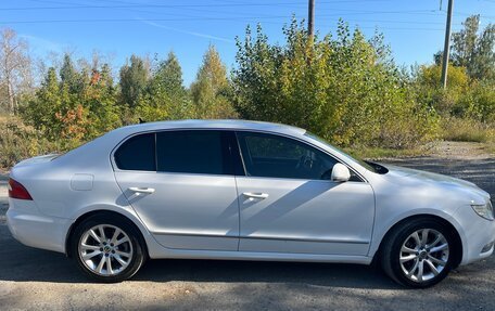 Skoda Superb III рестайлинг, 2010 год, 1 100 000 рублей, 33 фотография