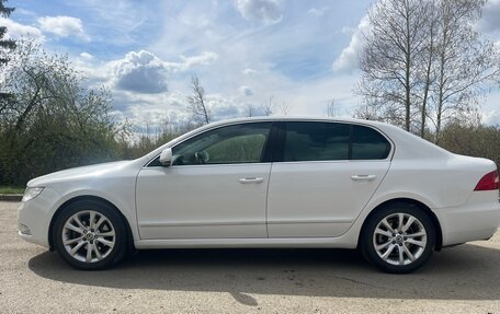 Skoda Superb III рестайлинг, 2010 год, 1 100 000 рублей, 35 фотография