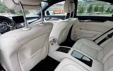 Mercedes-Benz CLS, 2017 год, 3 800 000 рублей, 9 фотография