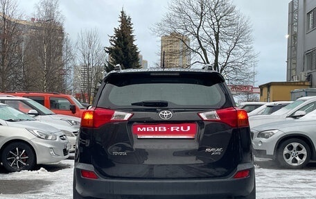 Toyota RAV4, 2015 год, 1 899 000 рублей, 6 фотография