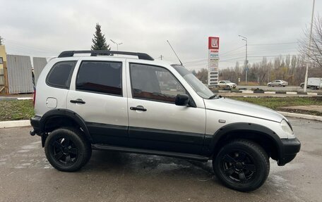 Chevrolet Niva I рестайлинг, 2004 год, 270 000 рублей, 4 фотография