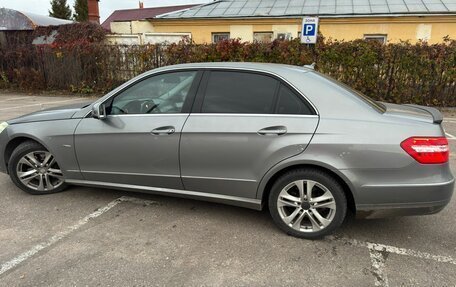 Mercedes-Benz E-Класс, 2009 год, 800 000 рублей, 5 фотография