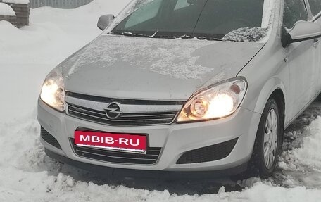 Opel Astra H, 2011 год, 499 000 рублей, 1 фотография